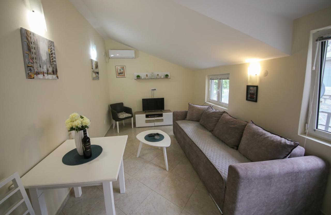 Goga Apartment Котор Екстер'єр фото